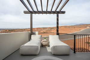 Balcony featuring a mountain view