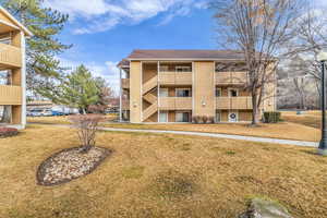 View of apartment building / complex