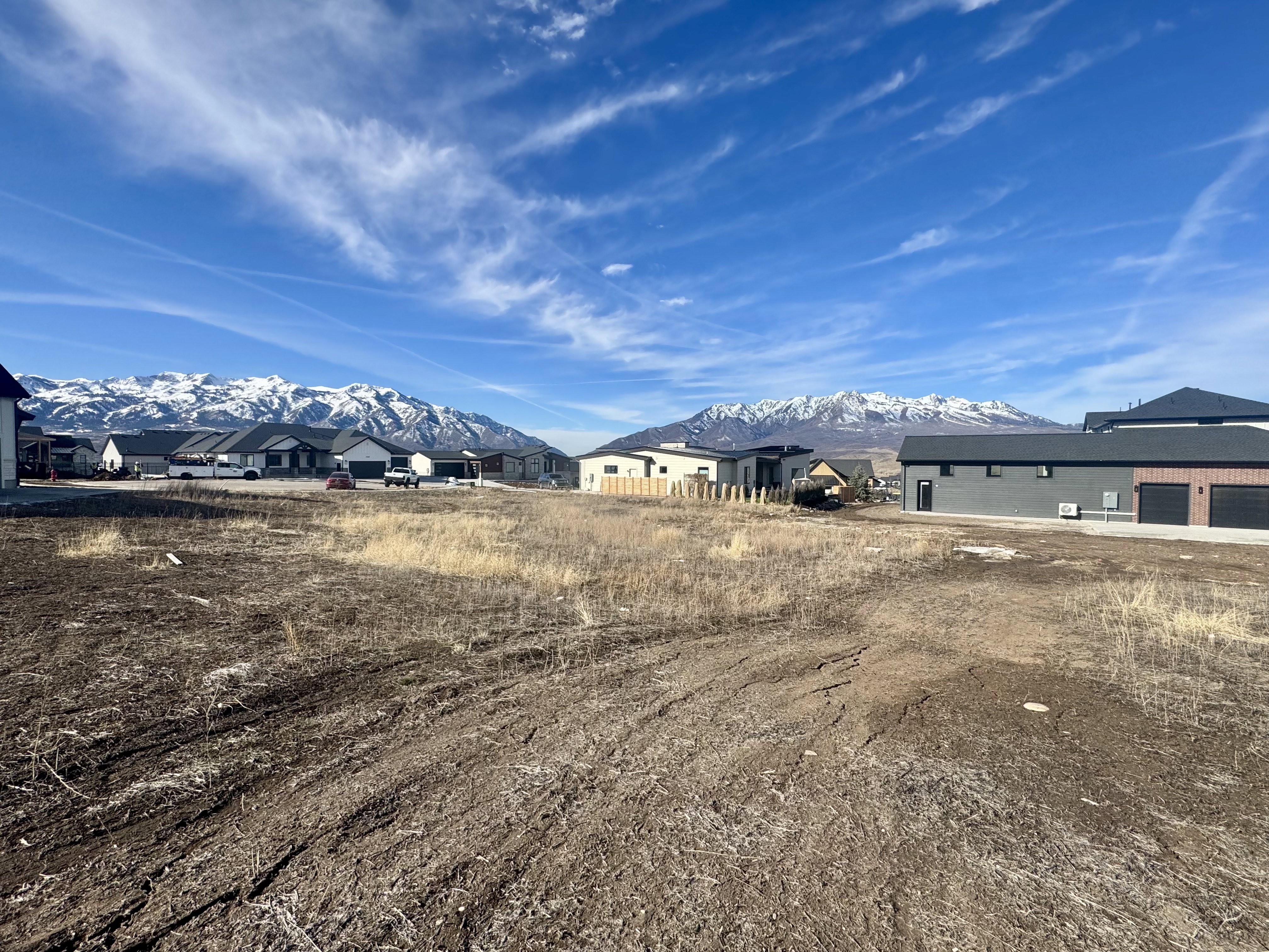 View of yard with a mountain view