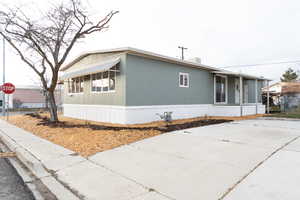 View of manufactured / mobile home