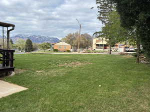 The other side of the house extends out very far! There is plenty of space!!