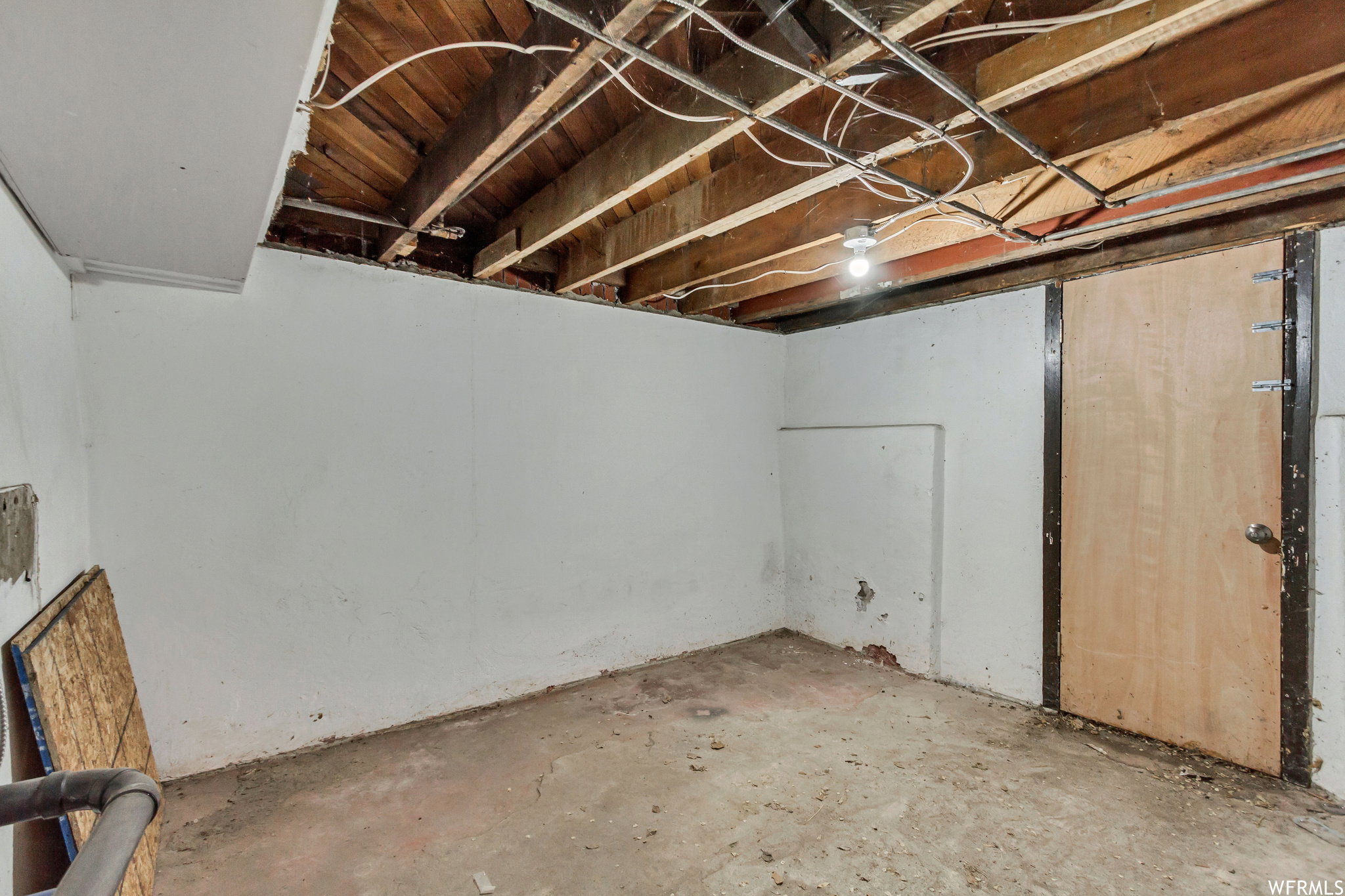View of unfinished below grade area