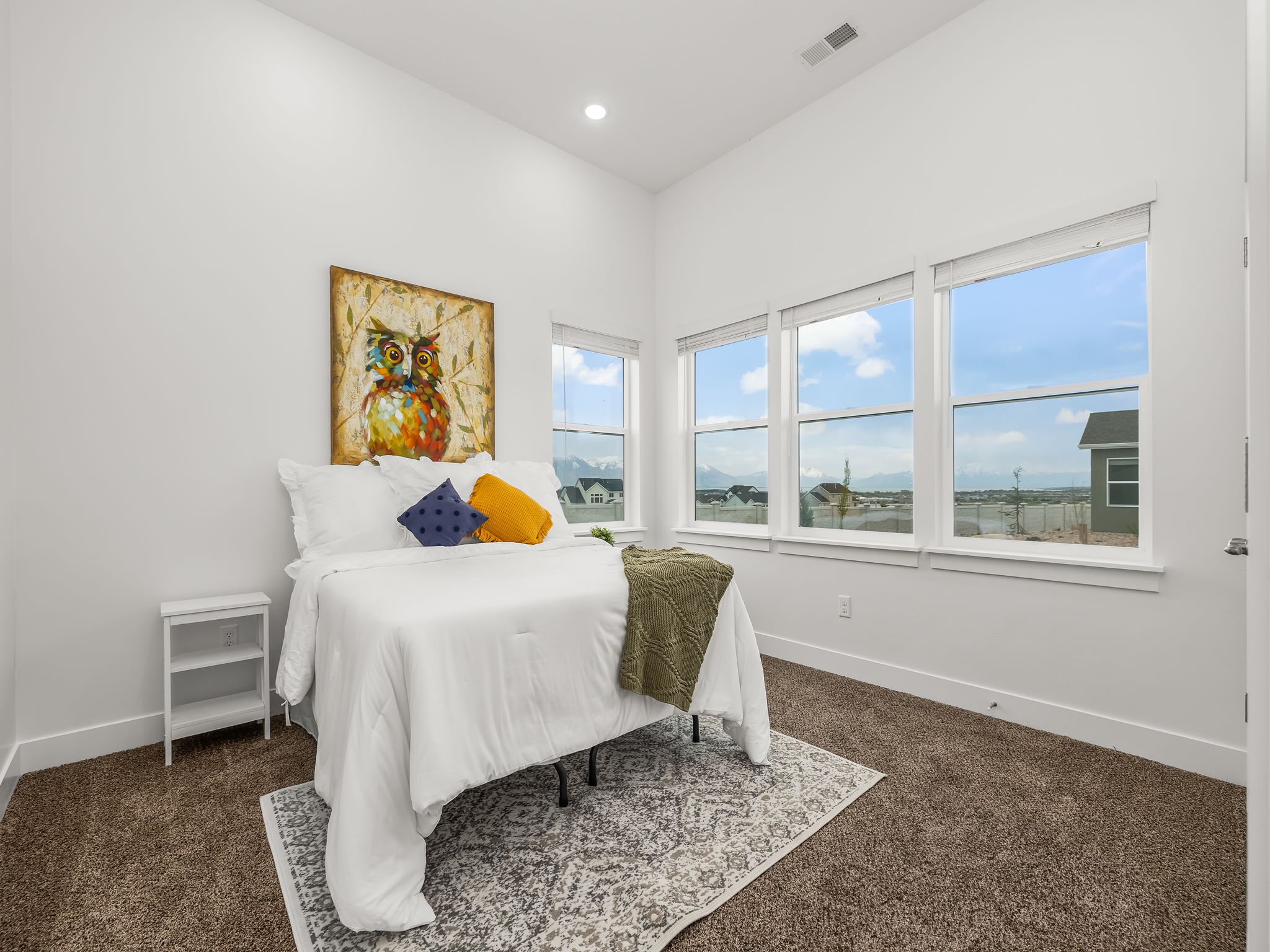 2nd Bedroom.
