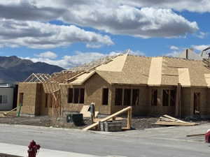 View of yard featuring a residential view