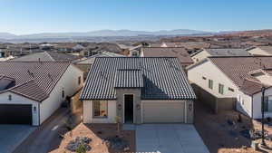 *Photo of similar unit