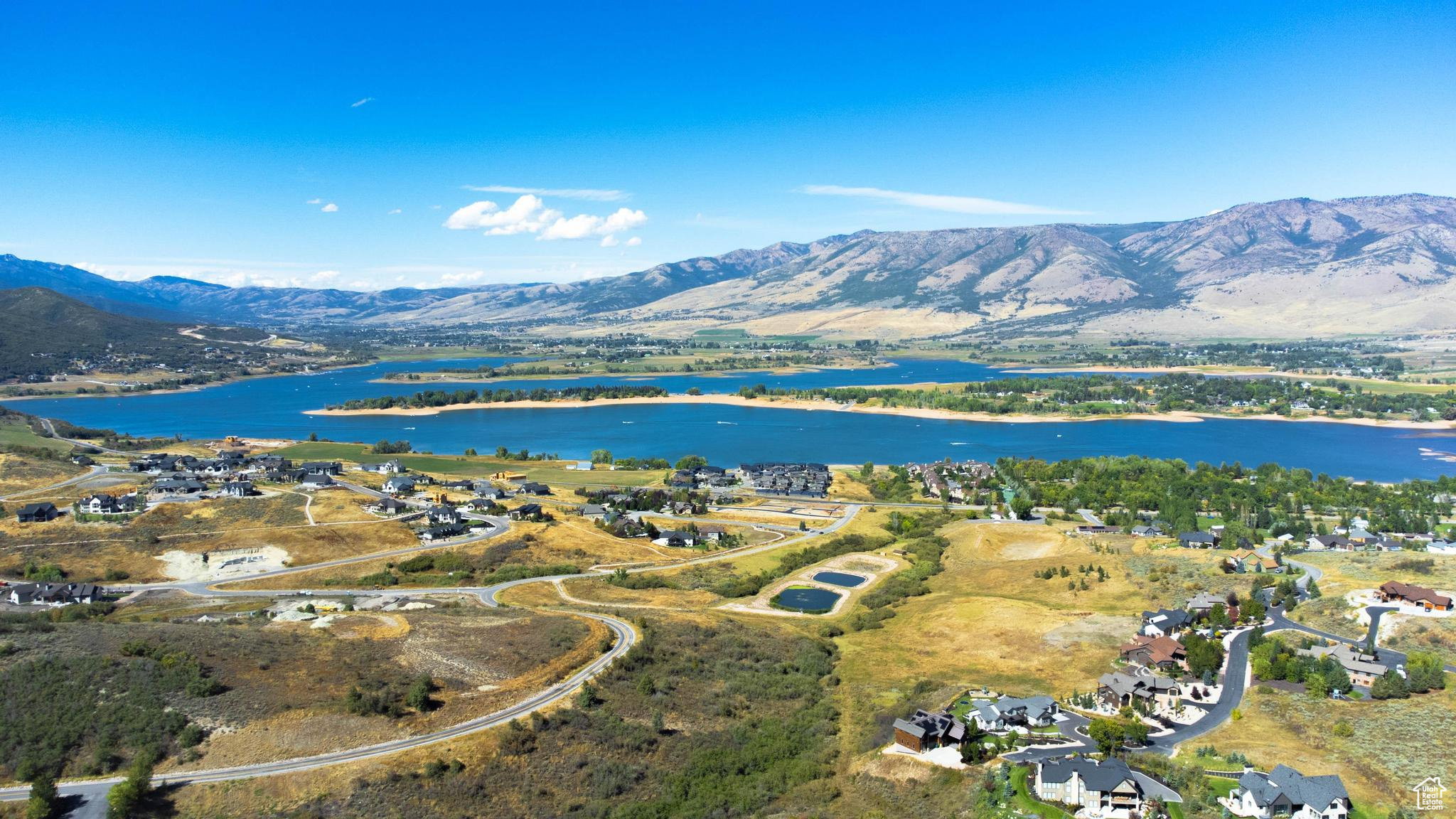 Bird's eye view of a water and mountain view