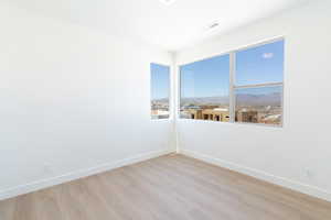 *Photo of a similar unit