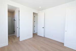 *Photo of a similar unit