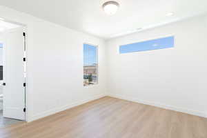 *Photo of a similar unit