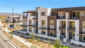 *Photo of a similar unit