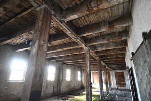 Miscellaneous room featuring a barn door