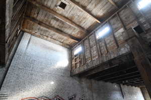 Detailed view of beam ceiling