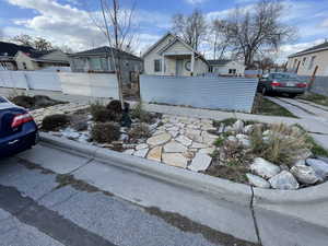 Bungalow-style house featuring a residential view
