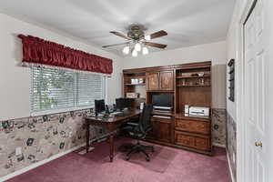 Front office area right of the entry. The window is facing the west.