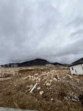 View of yard featuring a mountain view