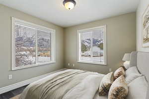 Bedroom with baseboards