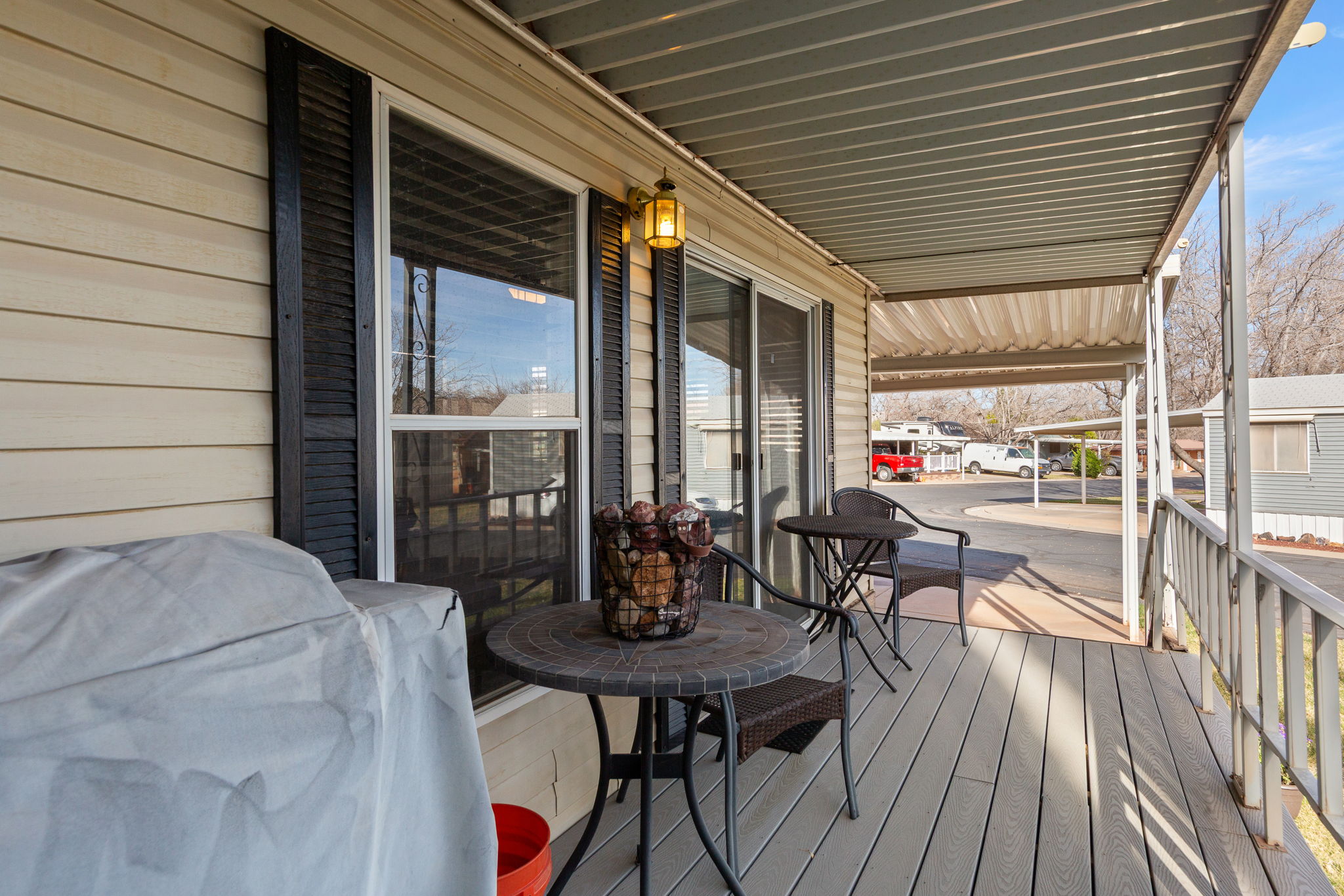 Porch with area for grilling