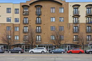 View of apartment building / complex