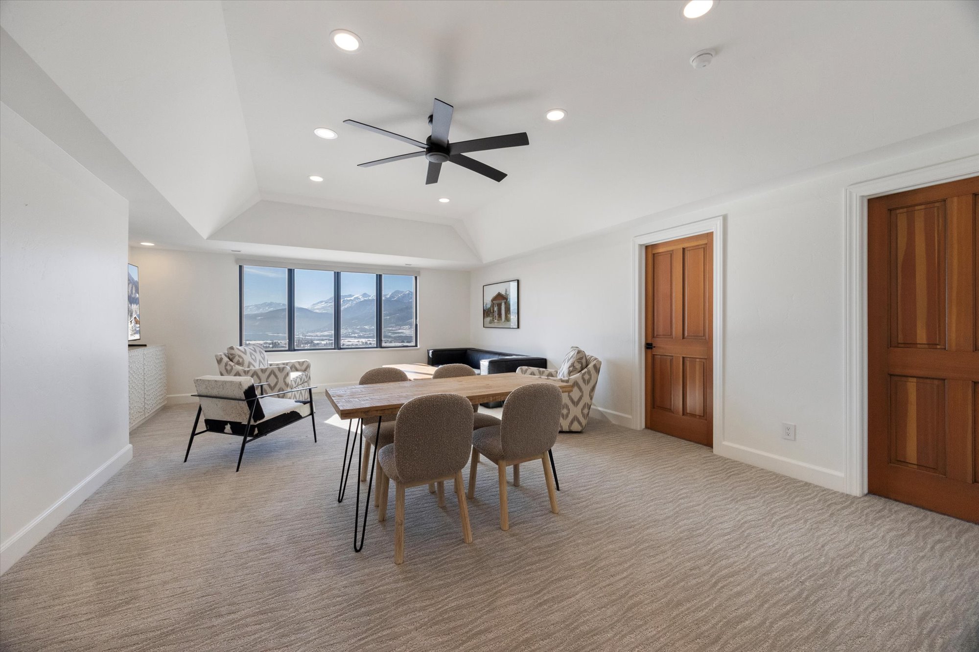 Second Level Family Room
