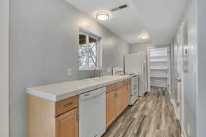 Full kitchen for the basement apartment!