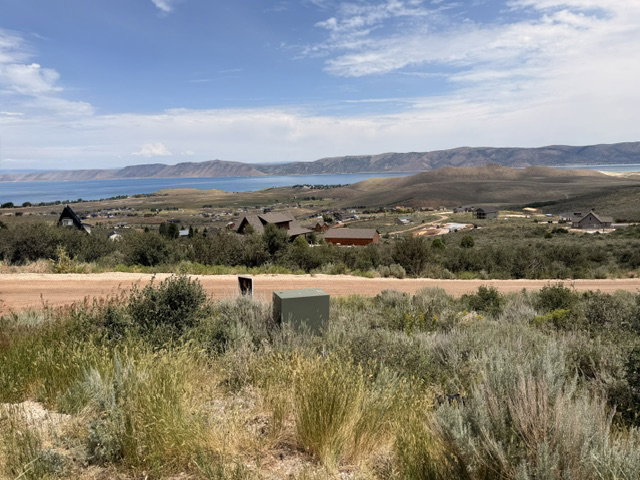 Expansive landscape featuring Bear Lake views.