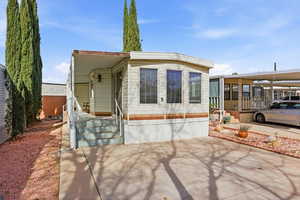 View of manufactured / mobile home