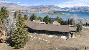 Bird's eye view of a water and mountain view