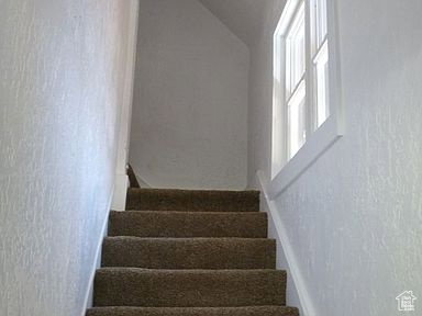 Upper floor 1 bedroom