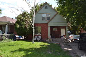 Main floor 4 bedrooms; upper floor 1 bedroom
