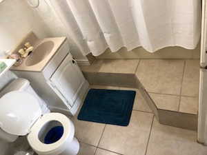 Upper floor 1 bedroom