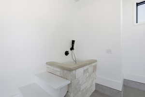 With all of the hiking and playing, FITO needs to freshen up too!