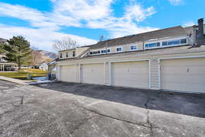 Garage with a mountain view