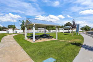 Surrounding community with a picnic area