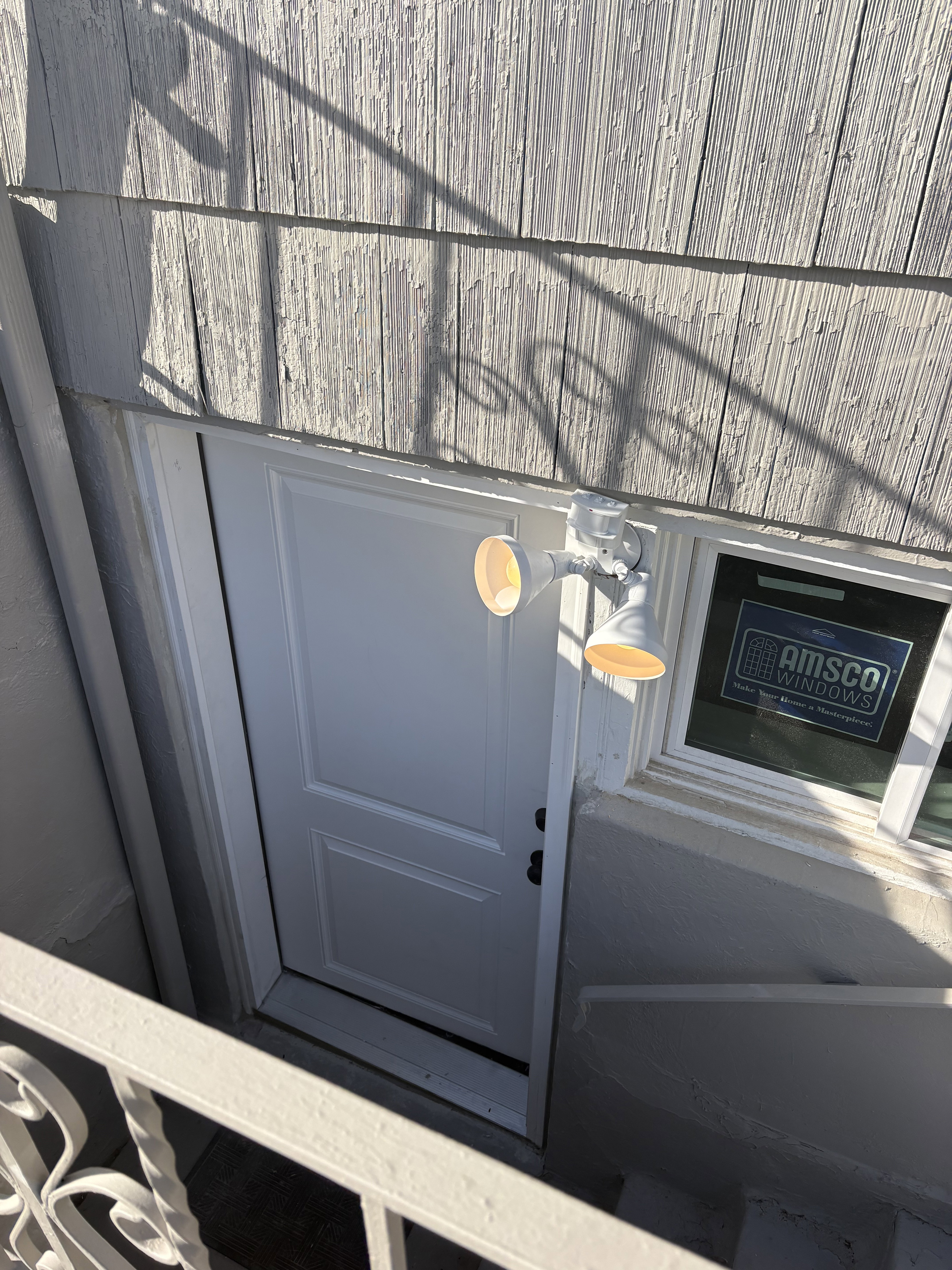 Mother-in-law entrance