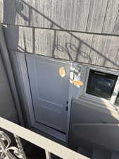 Mother-in-law entrance