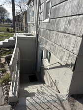 Mother in law entrance