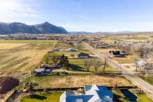Overview of rural landscape with mountains