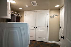 Another view of the laundry area.