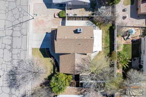 Aerial view of property and surrounding area