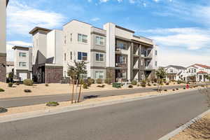 View of apartment building / complex