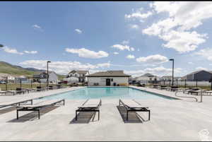 Community pool