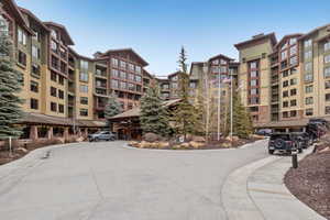 View of apartment building / complex