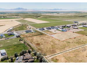 Approximate property boundaries highlighted