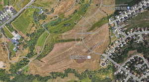 Aerial map of property and surrounding area