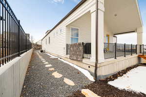 View of home's exterior