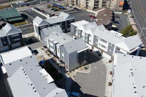 Bird's eye view of apartment complex