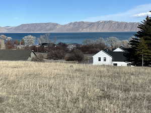 Mountain view with a nearby body of water