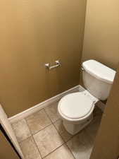 Back single house 2 bedrooms  with one car garage and backyard deck