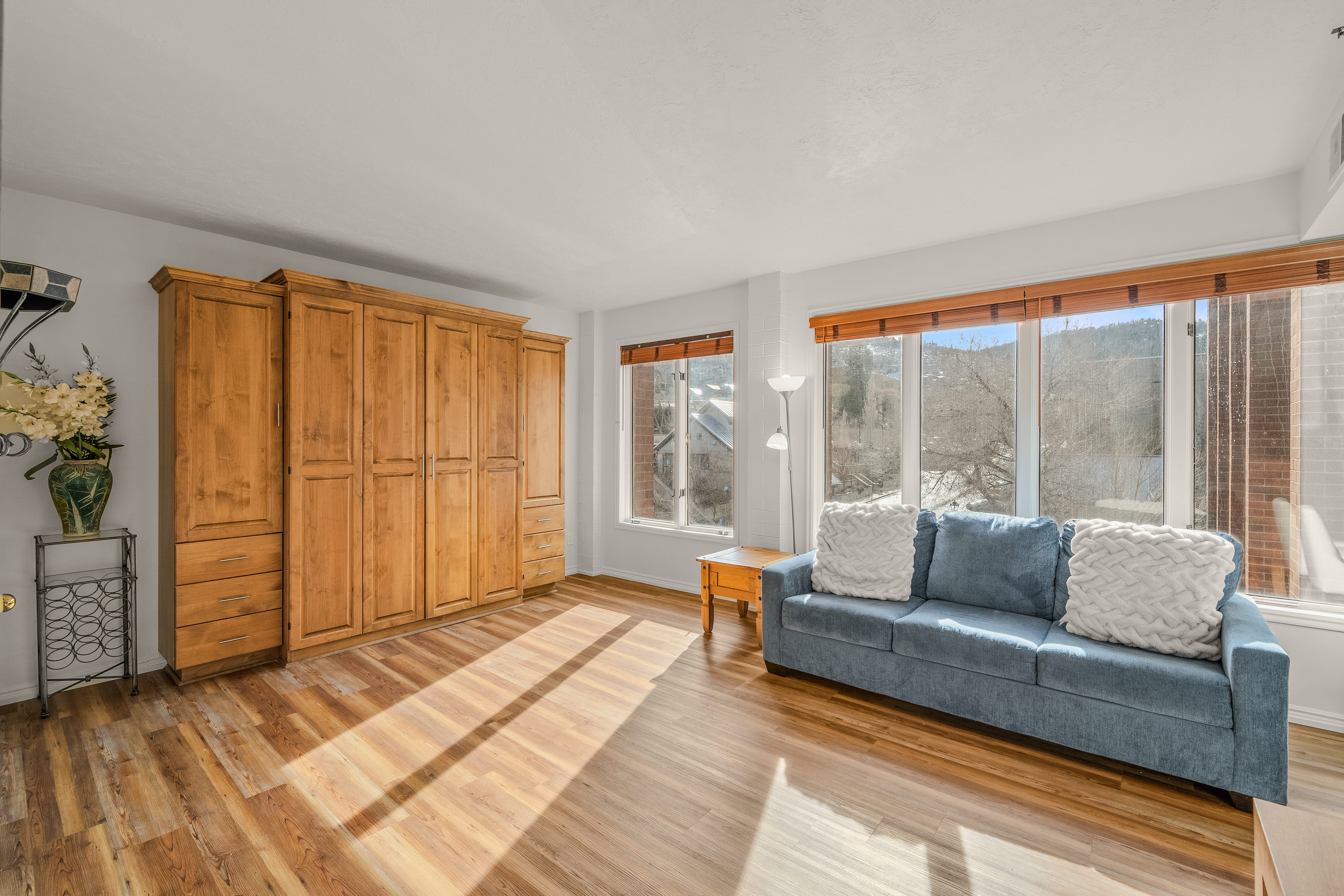 Living area featuring light wood-style flooring