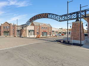 Redstone Shopping Center